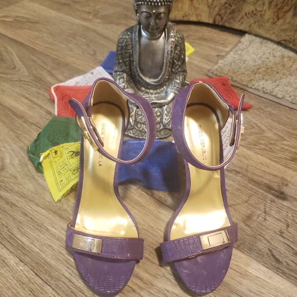 Slim Heels - Picture 3 of 6